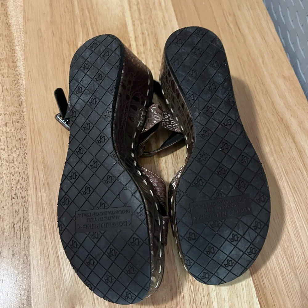 Donald Pliner Shake Sandals Brown Metallic Size 5M
